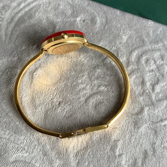 Beautiful Gucci interchangeable bezel watch💥💥💥 - Picture 6 of 10